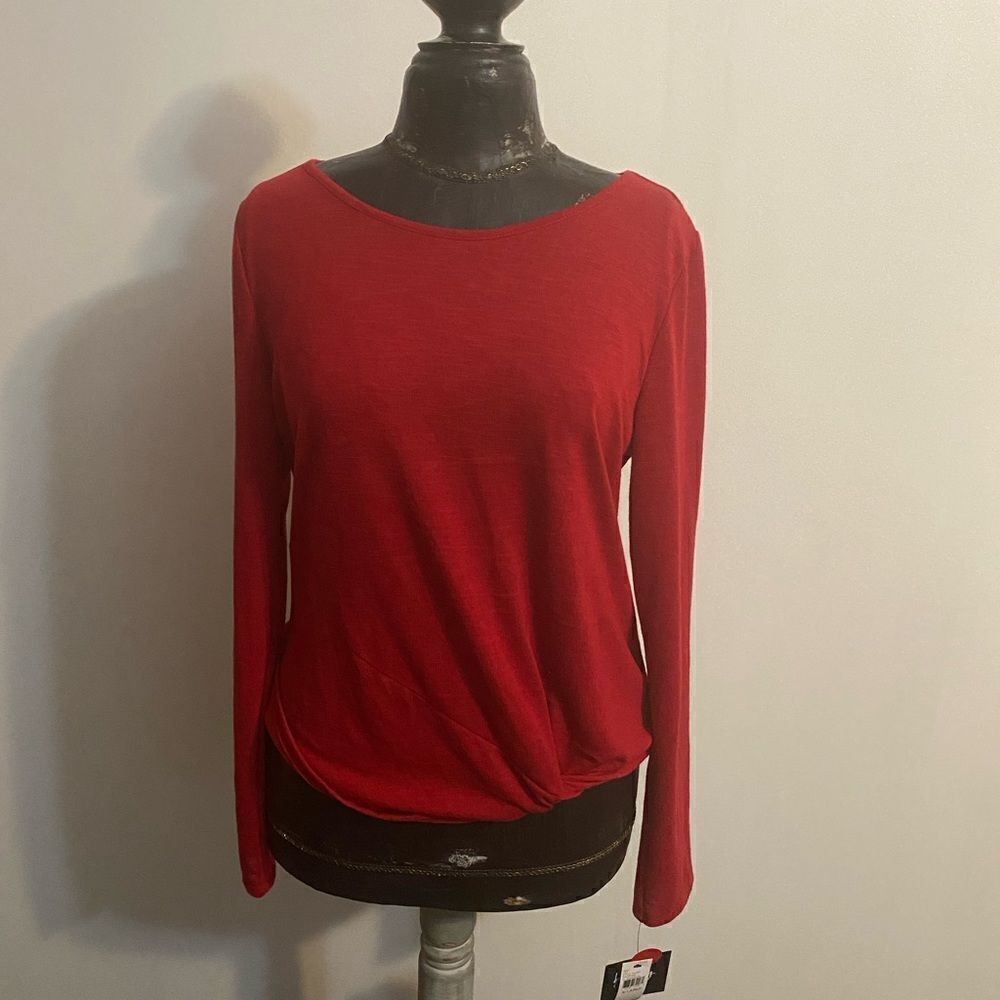 By & by Red Solid Hachi sweater, size XL